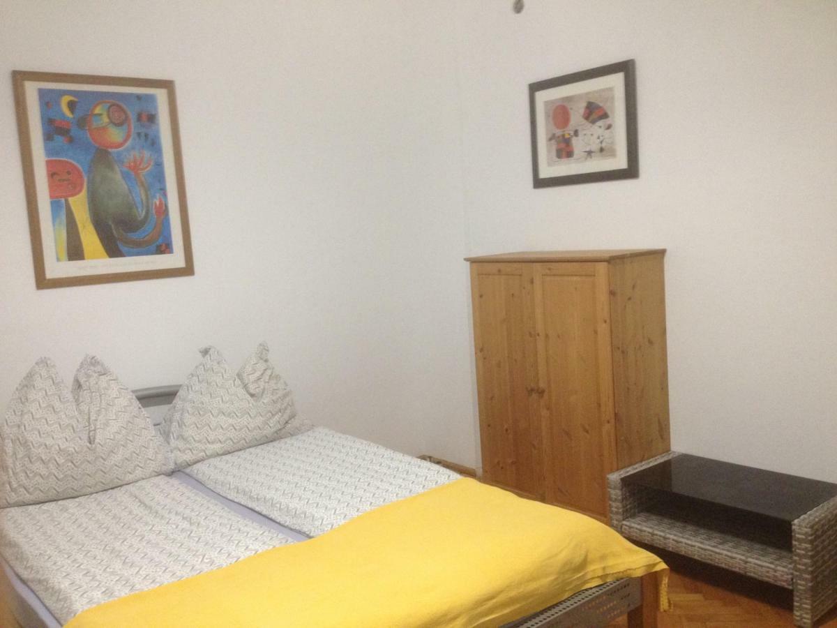 Apartman Luca Ньїредьгаза Екстер'єр фото